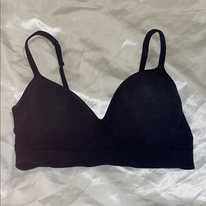 Elegant Black Wireless Bra